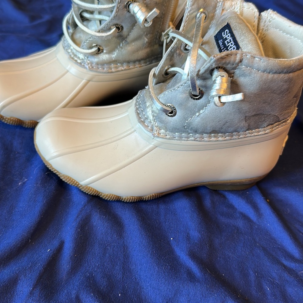 Sperry Kids Light Gray Waterproof Duck Boots with Suede Collar